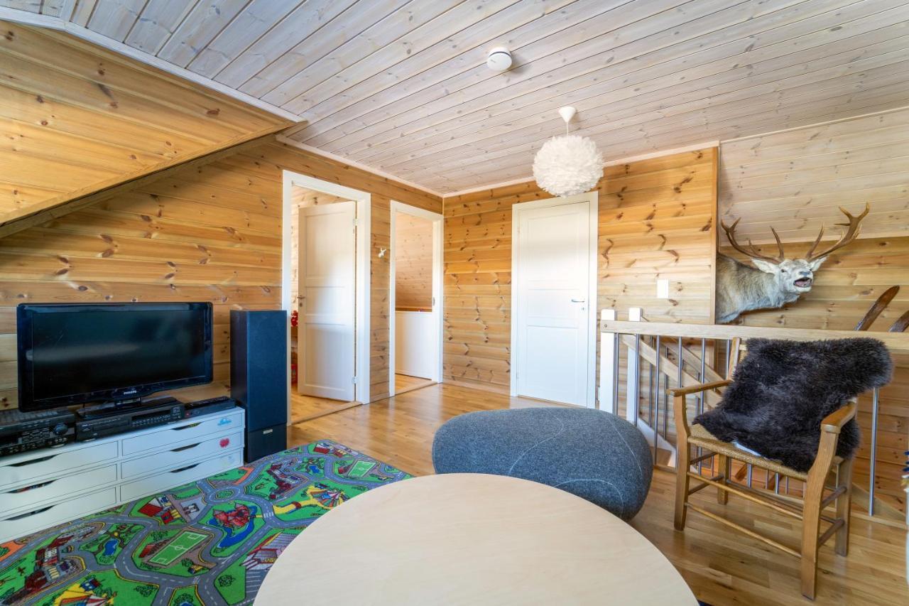 Three-Bedroom Holiday Cottage Tjorhom ภายนอก รูปภาพ