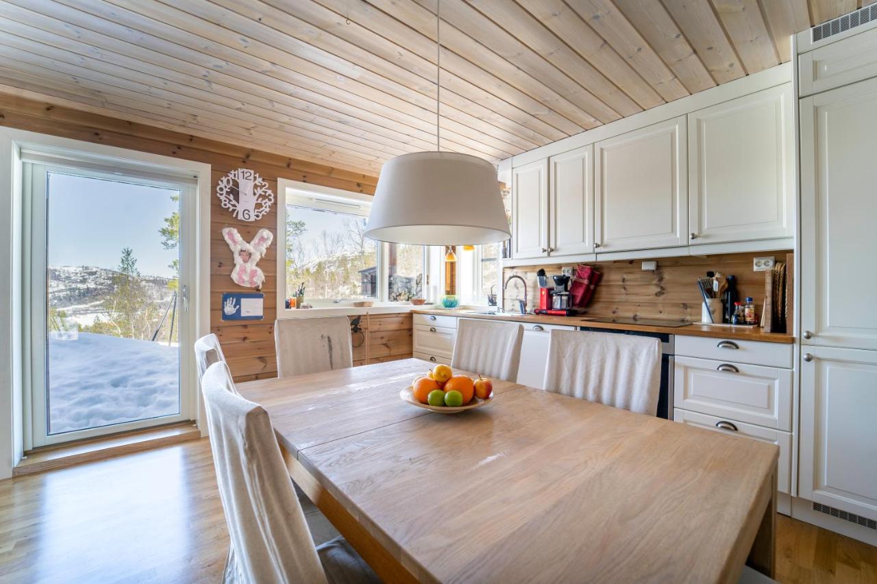 Three-Bedroom Holiday Cottage Tjorhom ภายนอก รูปภาพ